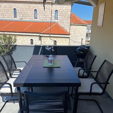 Luxury Apartment Rougemarin Pakoštane Exteriör bild