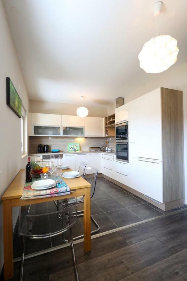 Luxury Apartment Rougemarin Pakoštane Exteriör bild